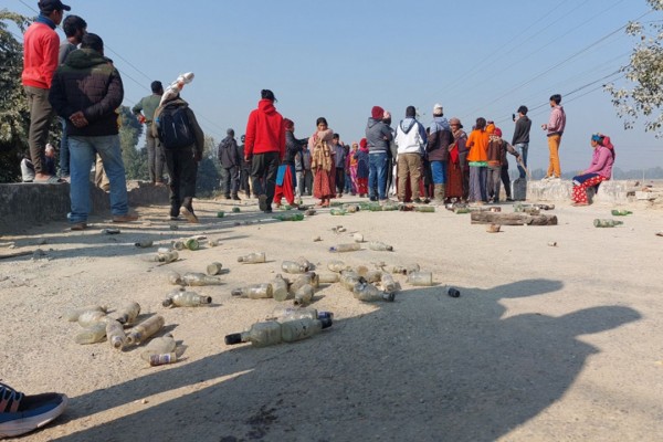 कैलालीमा अवरुद्ध राजमार्ग खुल्यो 